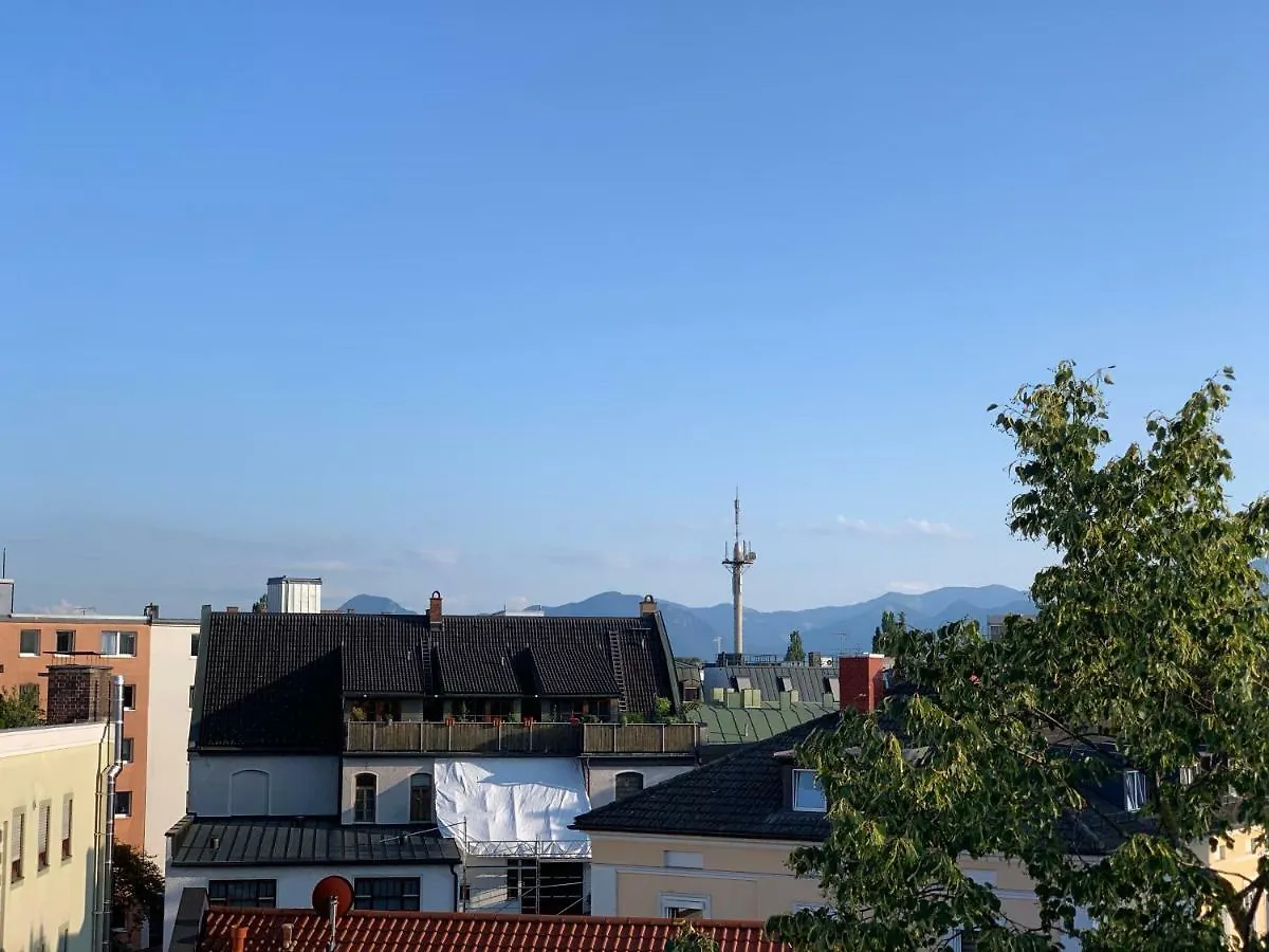 City Dachterassenwohnung Rosenheim 0*,